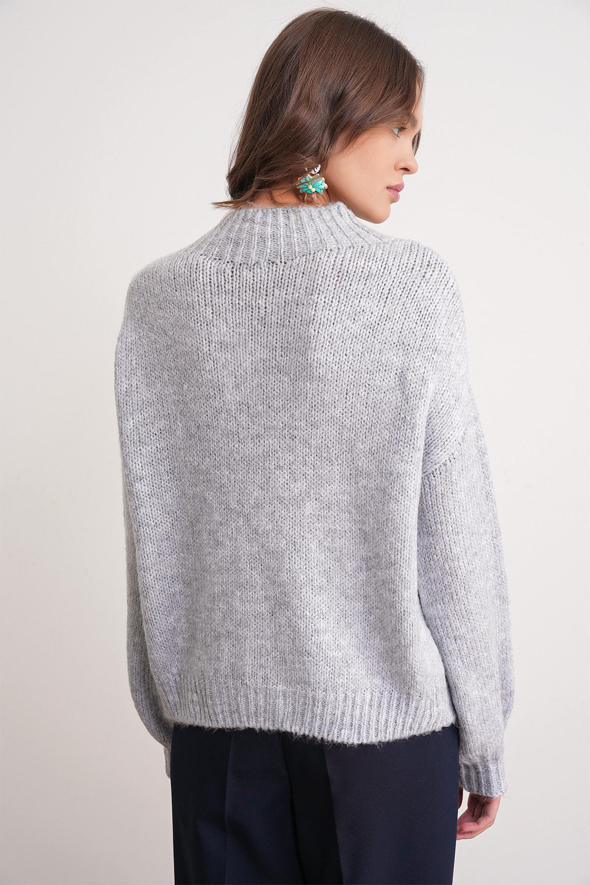 6700 Kadın Dik Yaka Balon Triko Kazak Gri