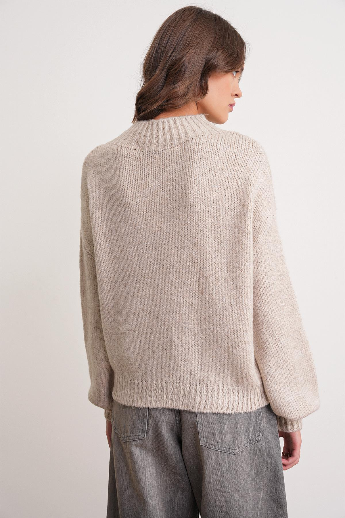 6700 Kadın Dik Yaka Balon Triko Kazak Taş