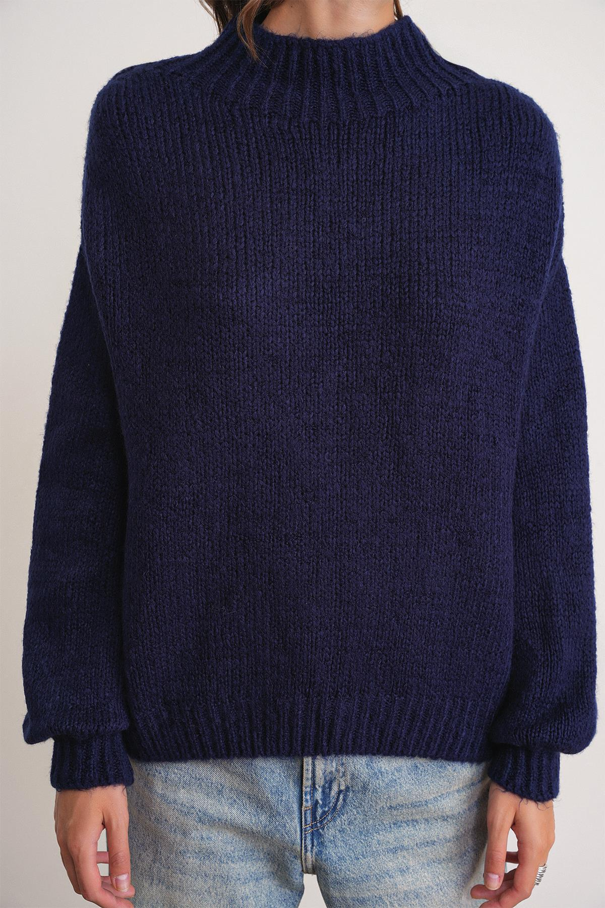 6700 Kadın Dik Yaka Balon Triko Kazak Lacivert