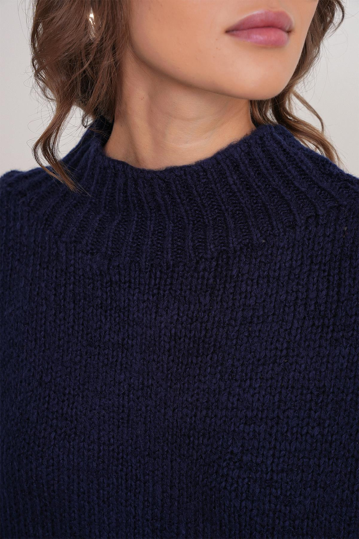 6700 Kadın Dik Yaka Balon Triko Kazak Lacivert