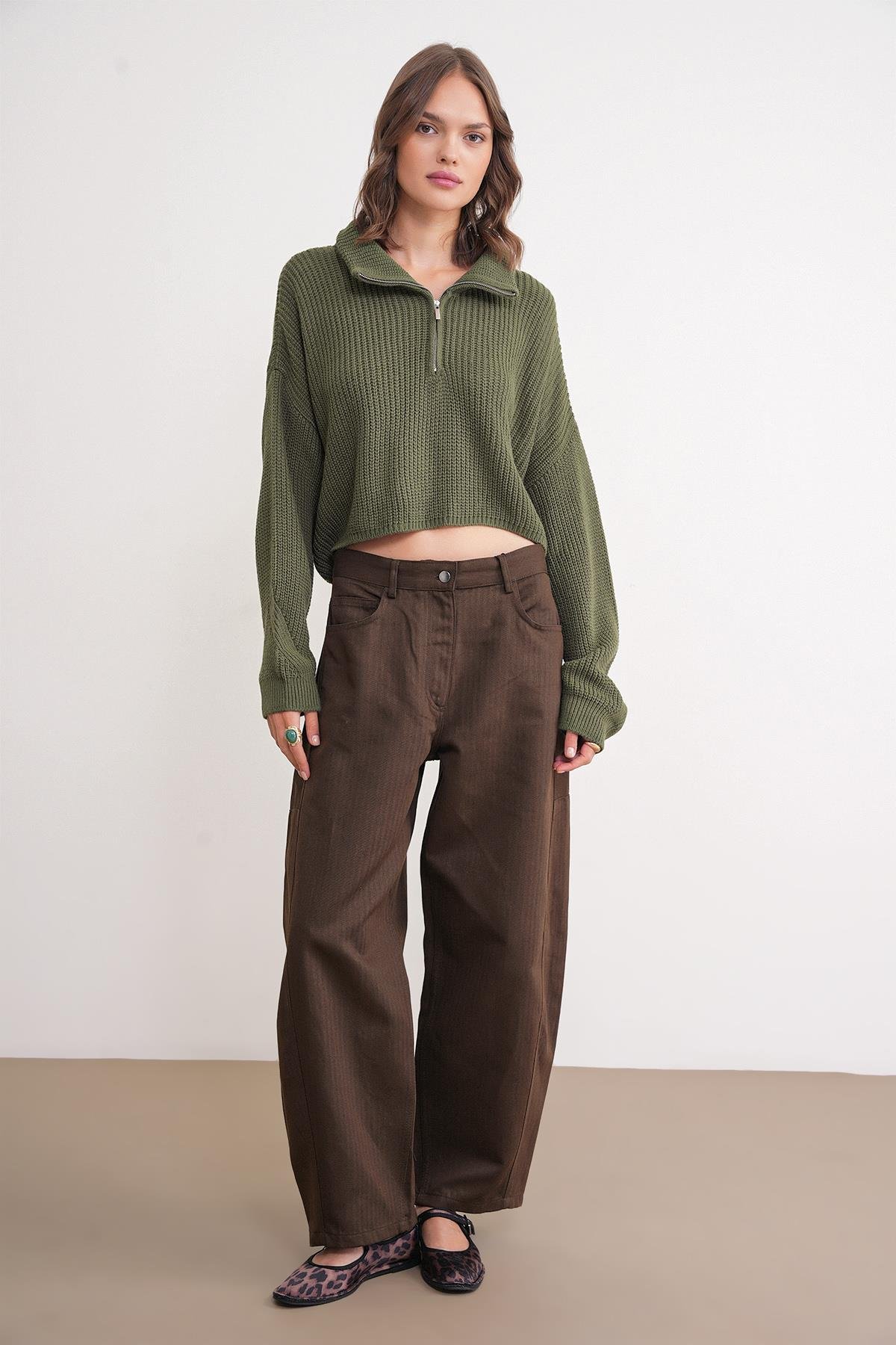 6752 Kadın Crop Fermuarlı Kazak Haki