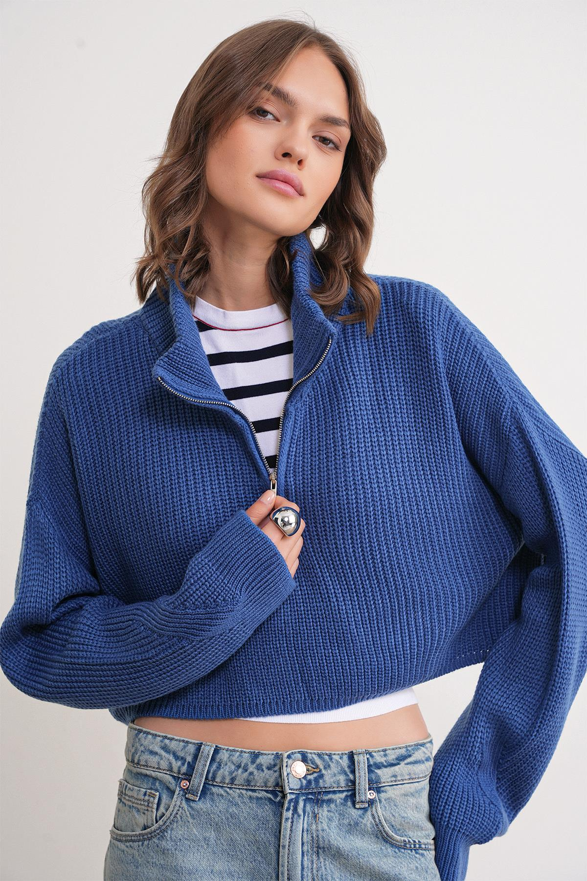 6752 Kadın Crop Fermuarlı Kazak İndigo