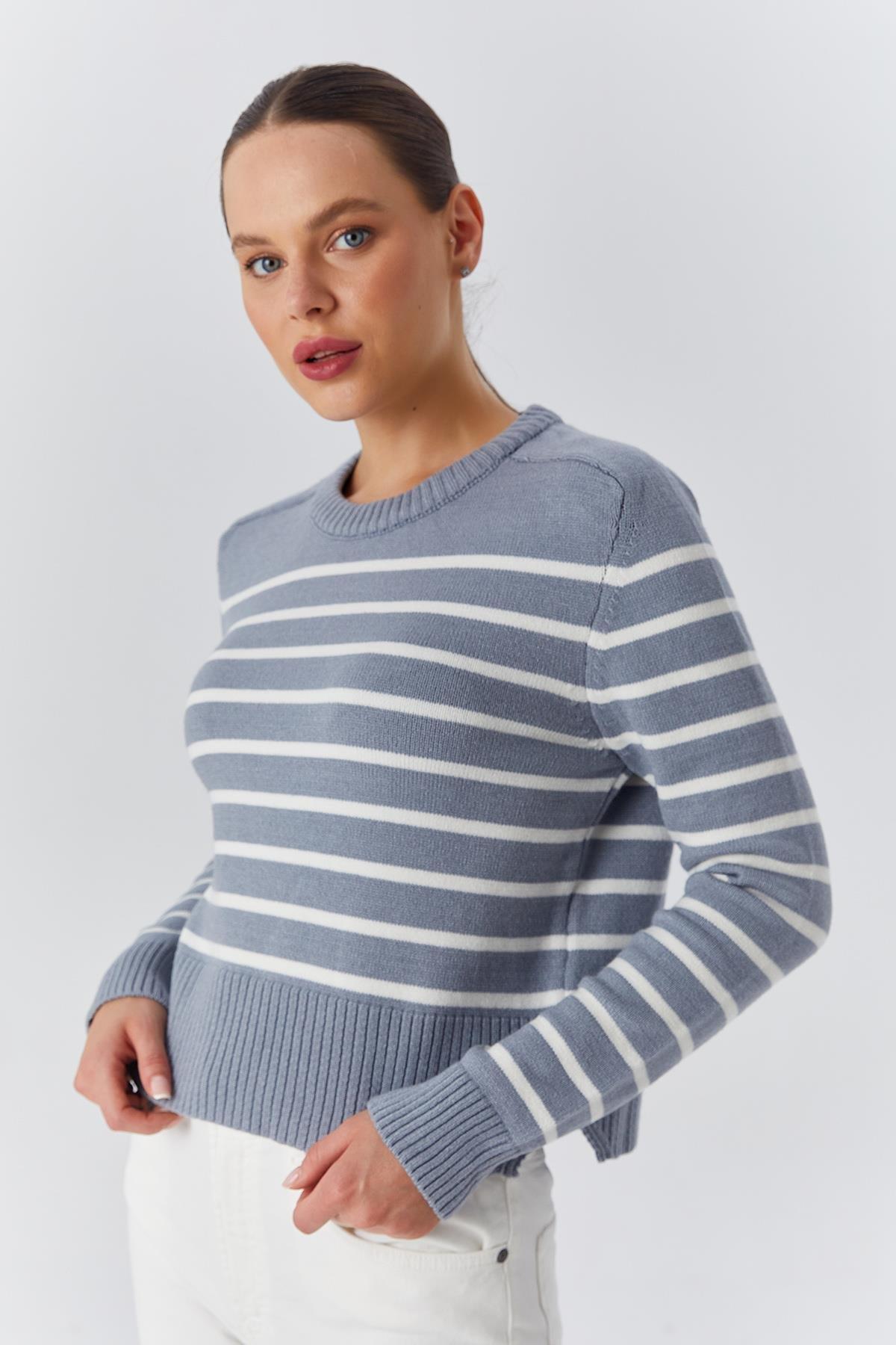 6762-kadin-yumos-dokulu-cizgili-triko--673f81.jpg