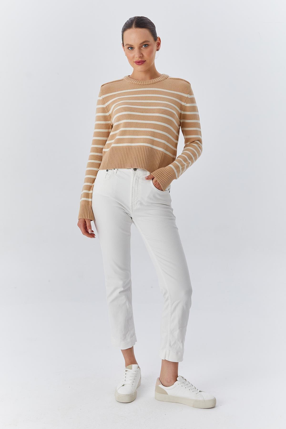 6762-kadin-yumos-dokulu-cizgili-triko--93a7-a.jpg