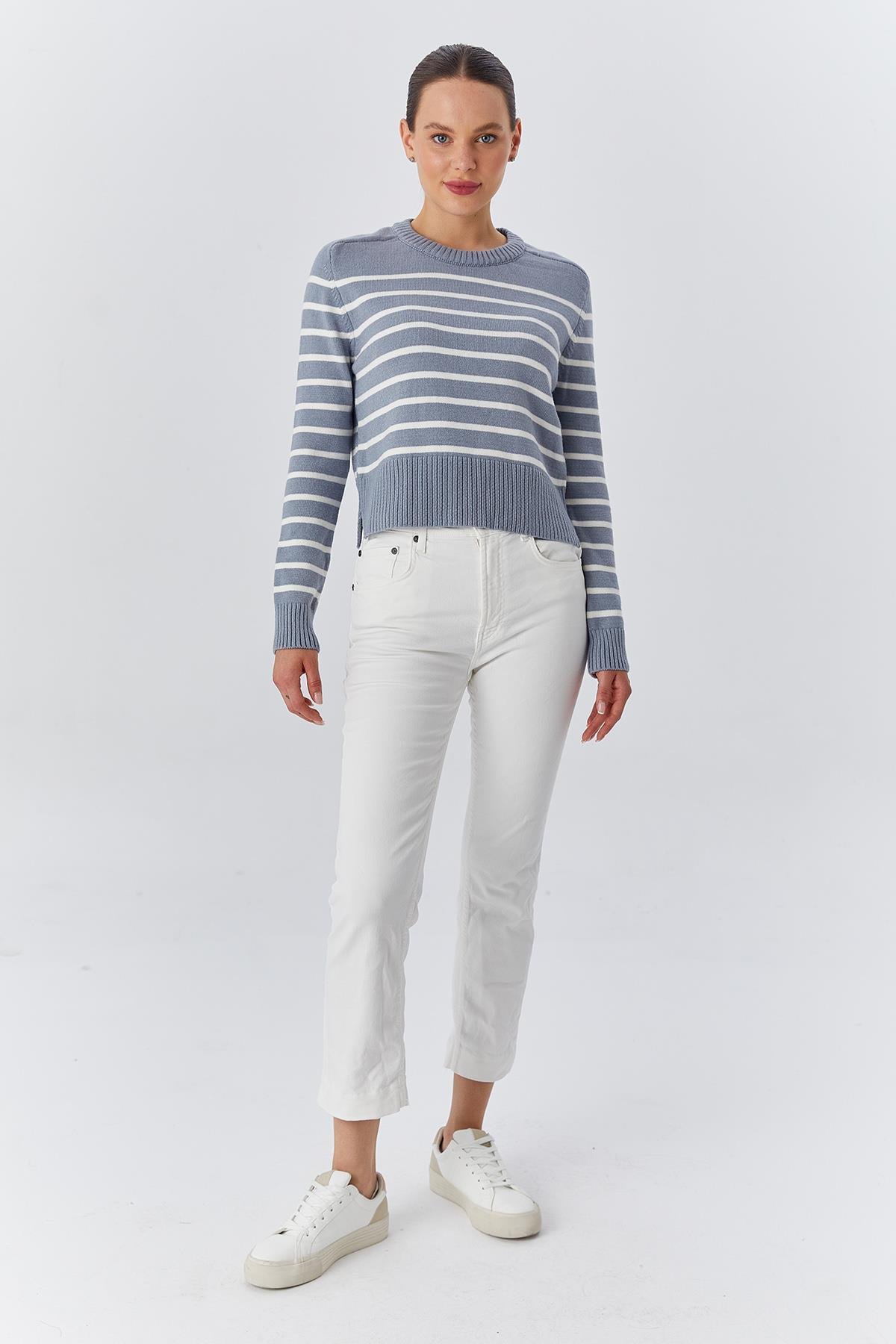 6762-kadin-yumos-dokulu-cizgili-triko--a-7cad.jpg