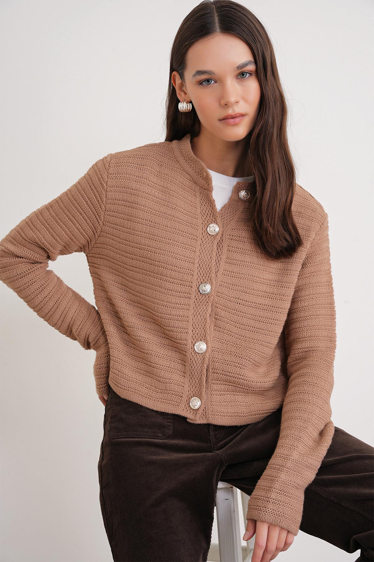 6778 Kadın Links Desenli Crop Triko Hırka Camel