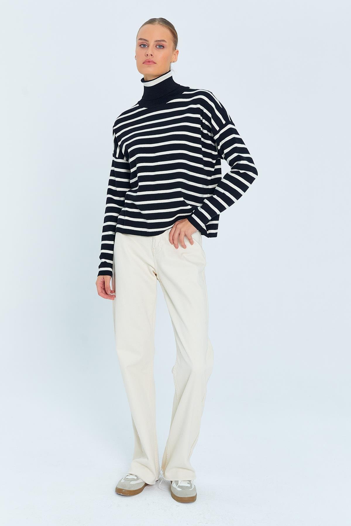 6802-kadin-cizgili-balikci-yaka-triko--1667-6.jpg
