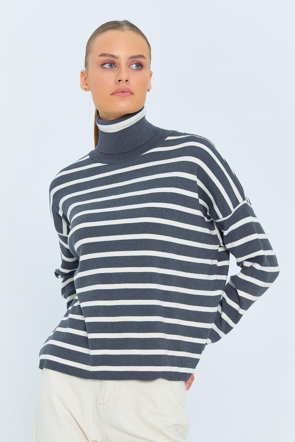 6802-kadin-cizgili-balikci-yaka-triko--192c-4.jpg