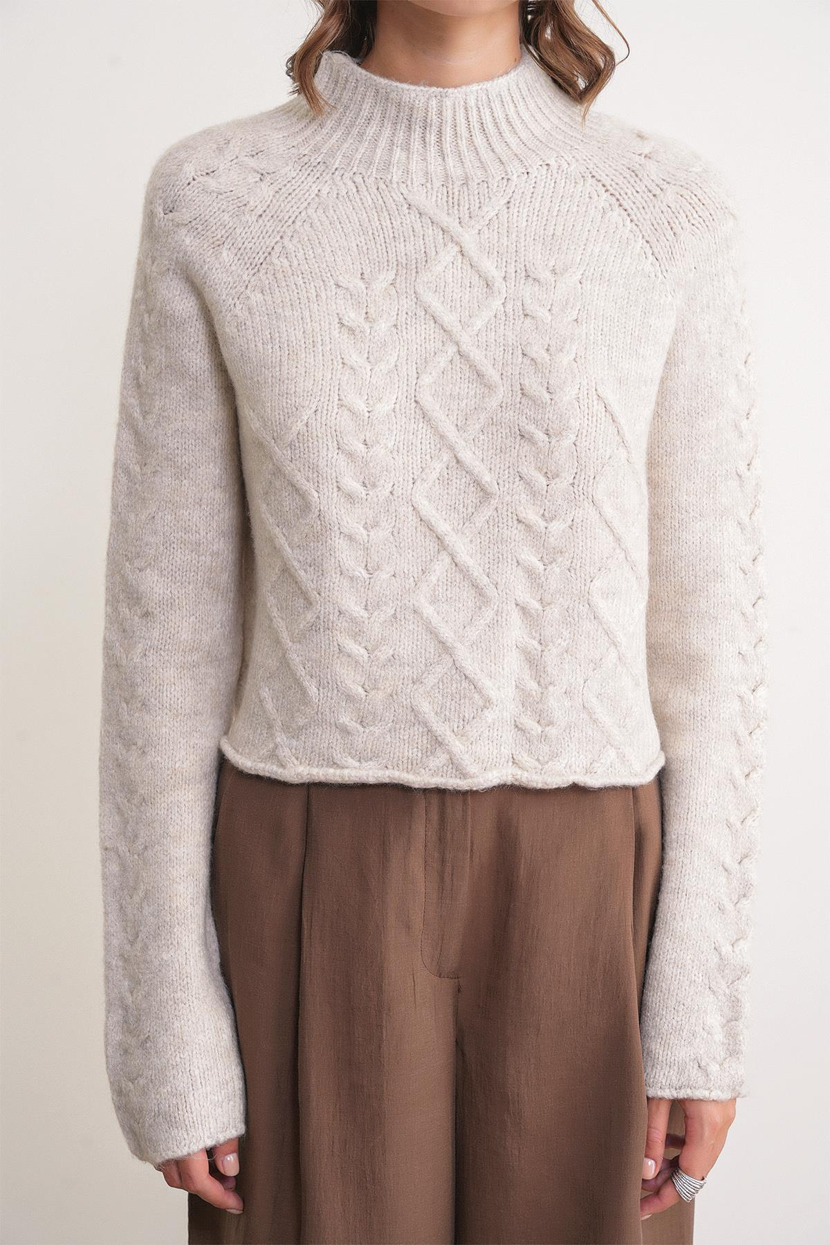 6855 Kadın Dik Yaka Saç Örgülü Triko Kazak Taş