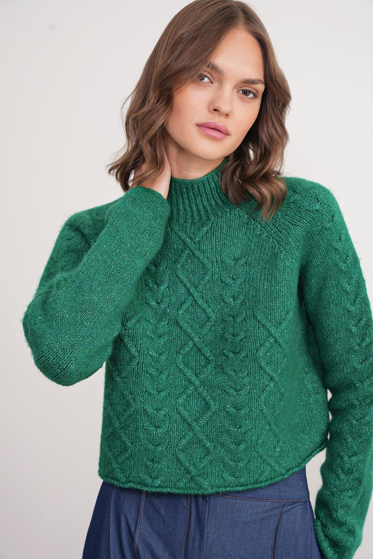 6855 Kadın Dik Yaka Saç Örgülü Triko Kazak Yeşil