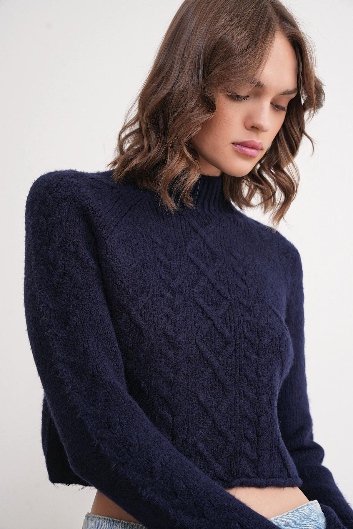 6855 Kadın Dik Yaka Saç Örgülü Triko Kazak Lacivert