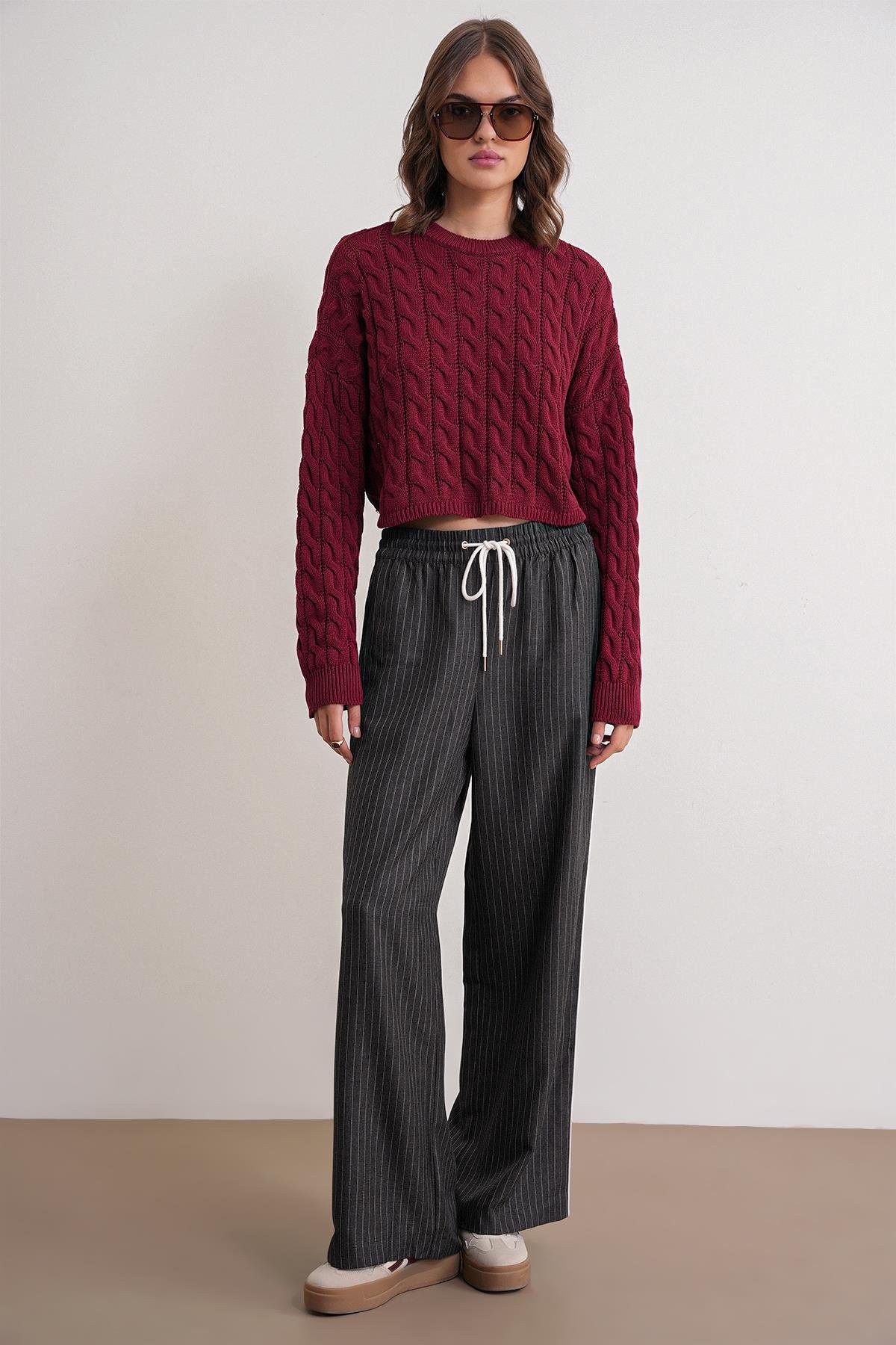 6863 Kadın Saç Örgülü Crop Triko Kazak Bordo