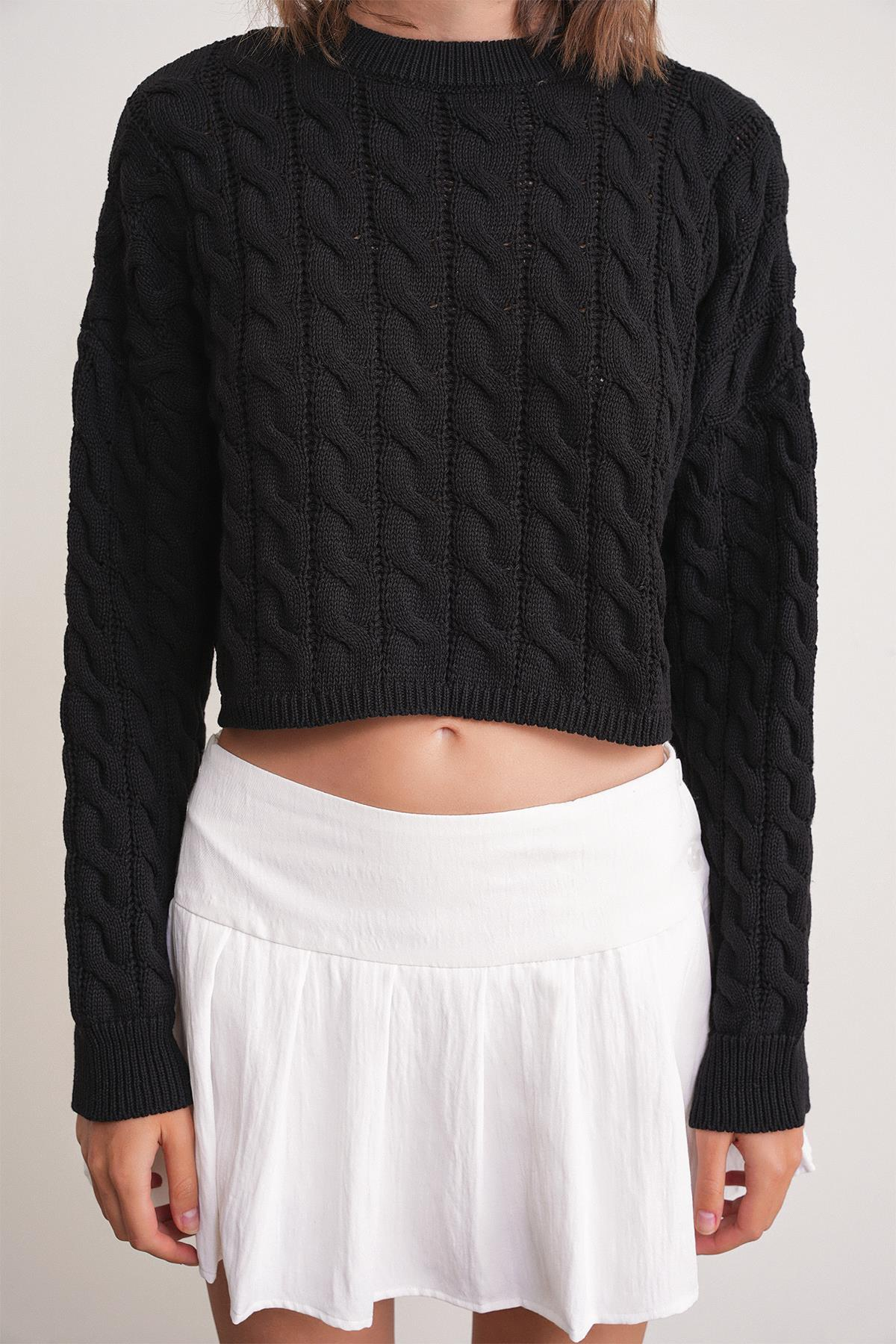 6863 Kadın Saç Örgülü Crop Triko Kazak Siyah