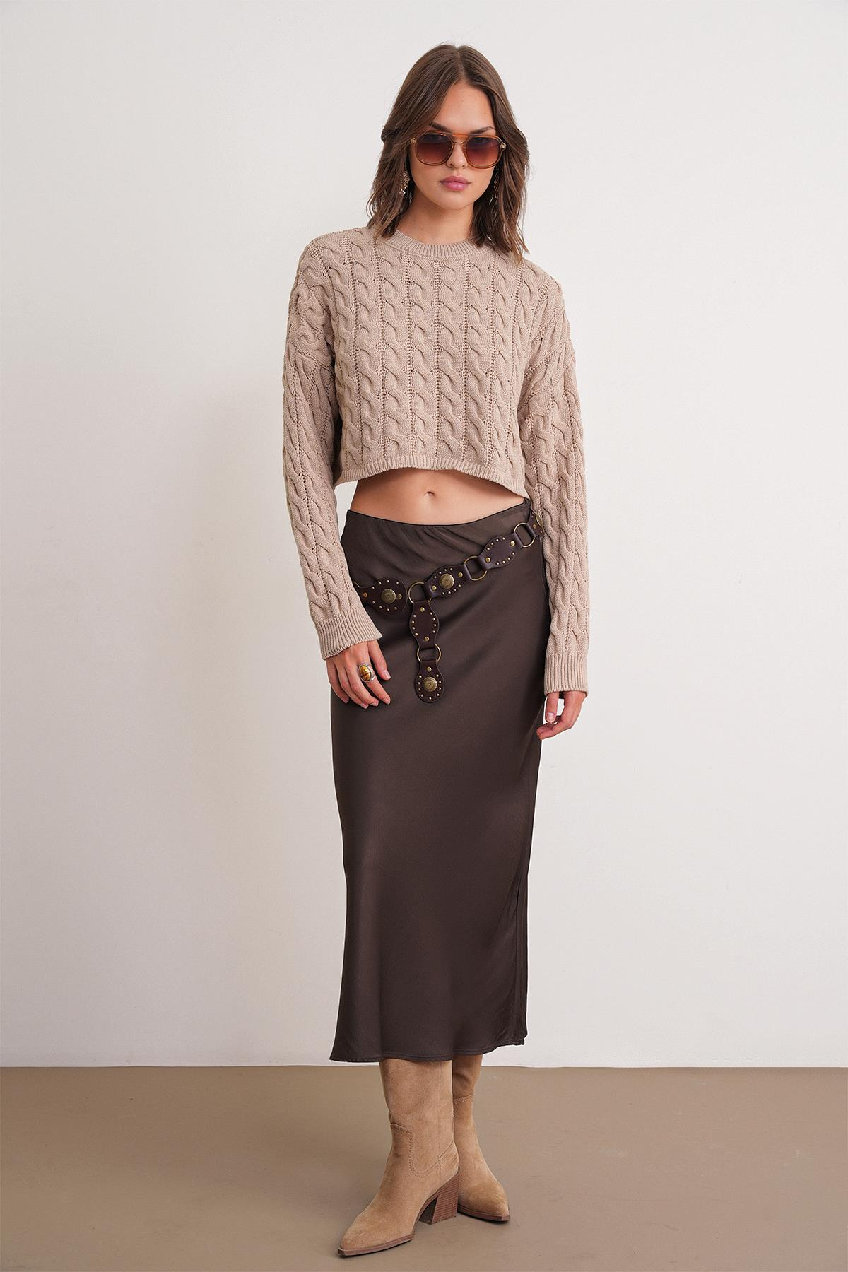 6863 Kadın Saç Örgülü Crop Triko Kazak Vizon