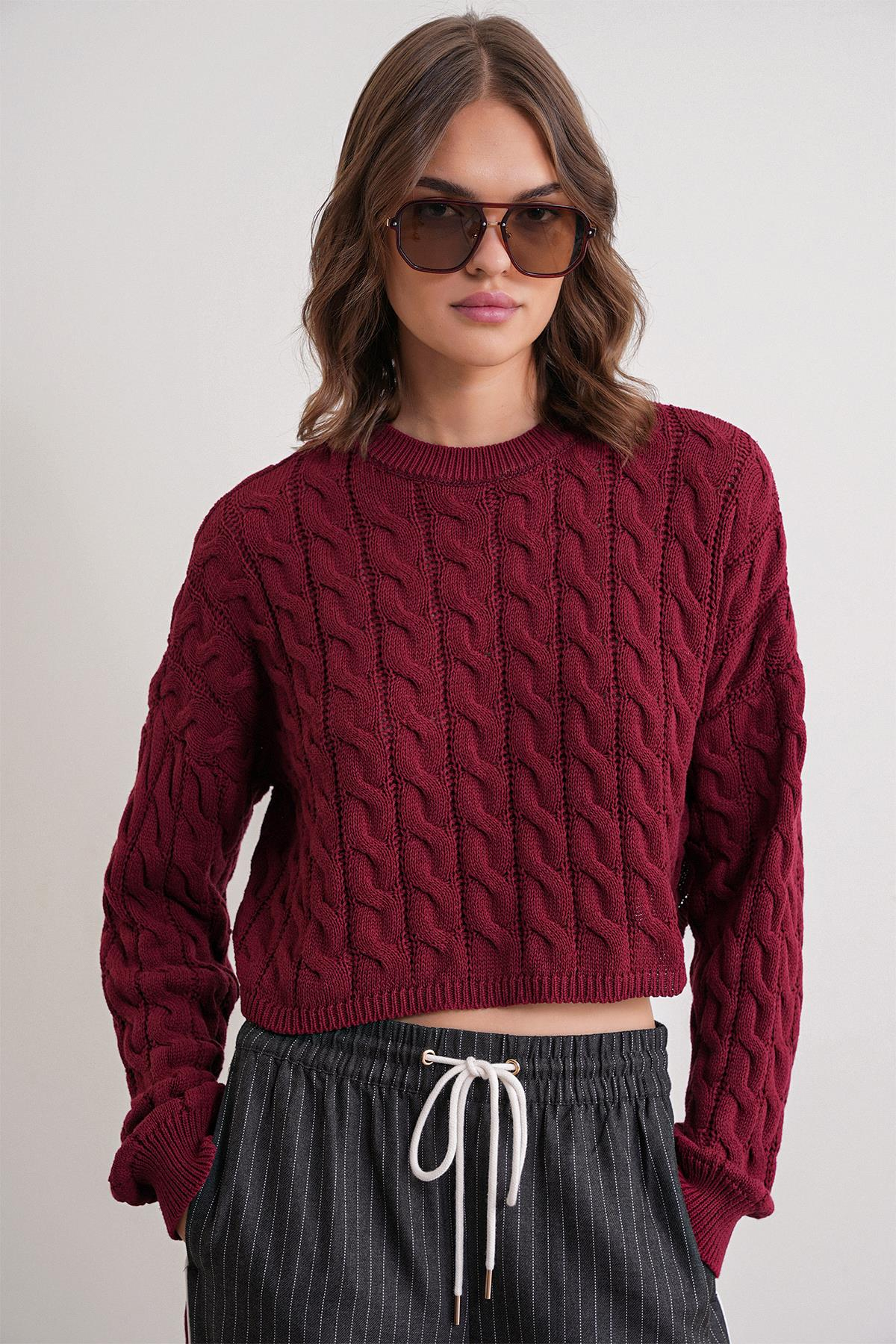 6863 Kadın Saç Örgülü Crop Triko Kazak Bordo