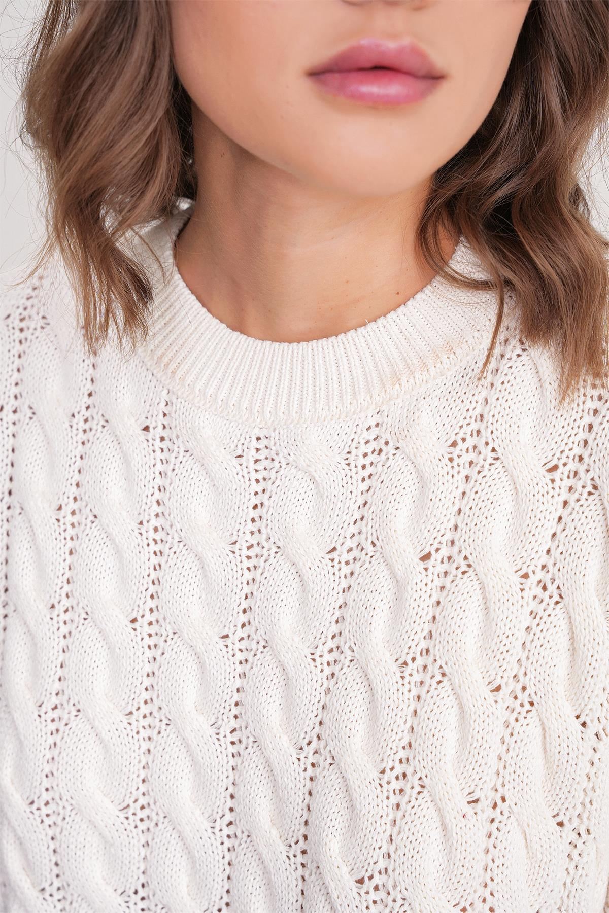 6863 Kadın Saç Örgülü Crop Triko Kazak Naturel