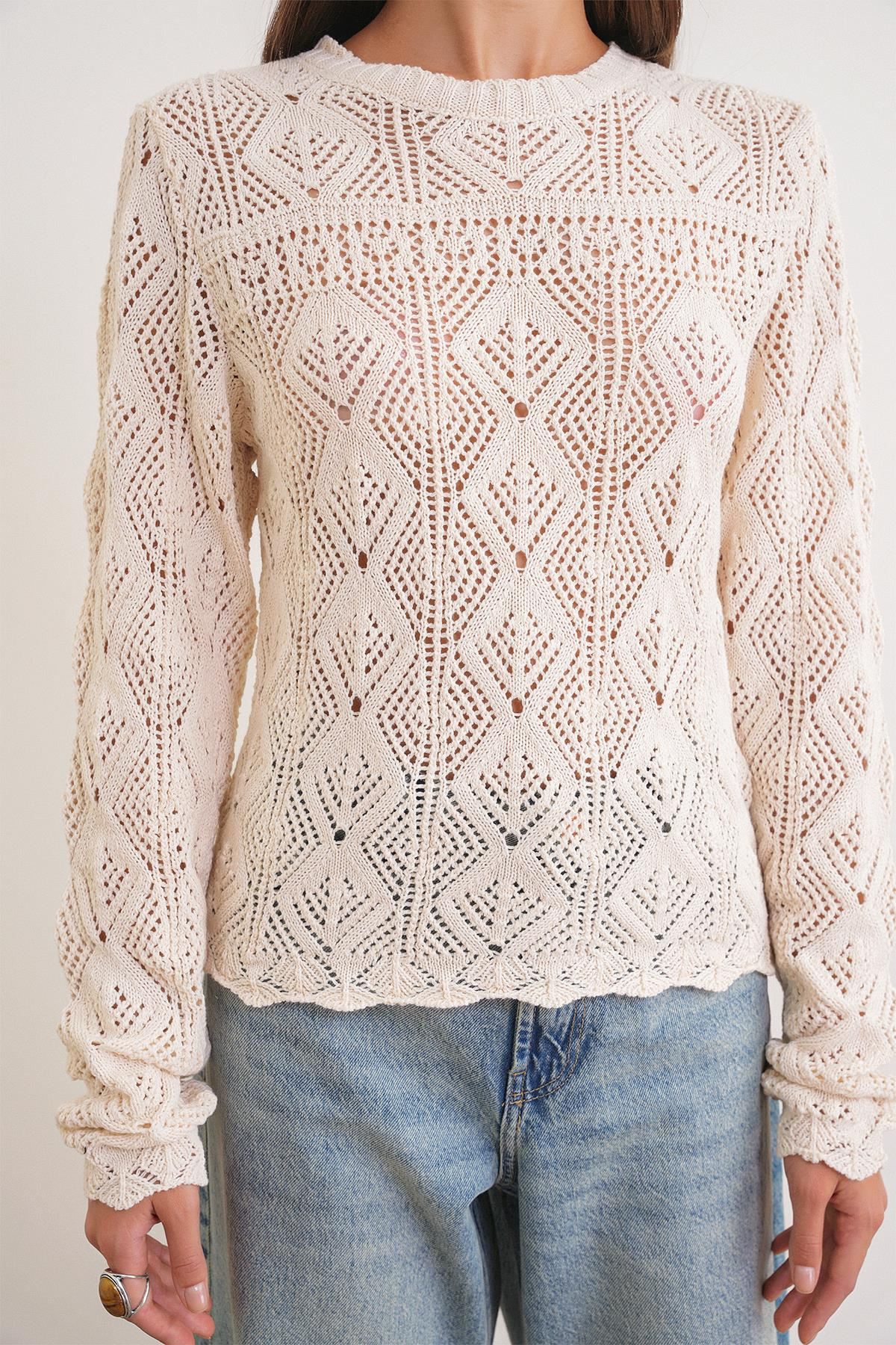 6867 Kadın Kare Desen Ajurlu Triko Kazak Naturel