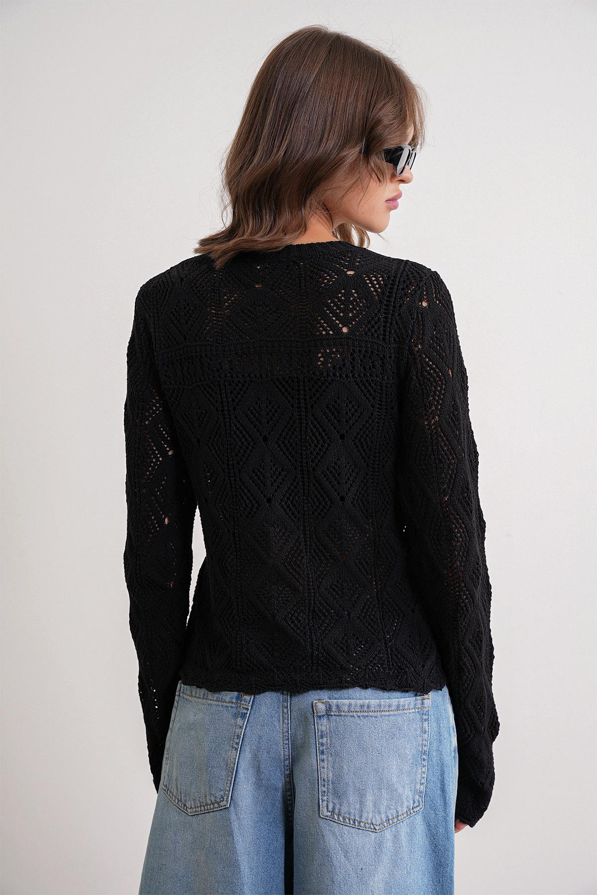 6867 Kadın Kare Desen Ajurlu Triko Kazak Siyah