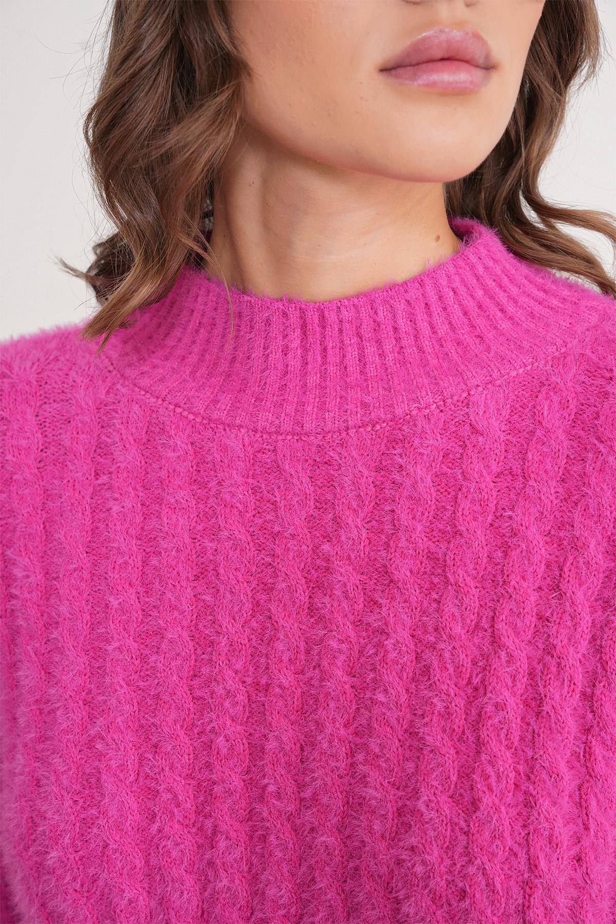 6893 Kadın Saç Örgülü Sakallı Crop Triko Kazak Fuşya