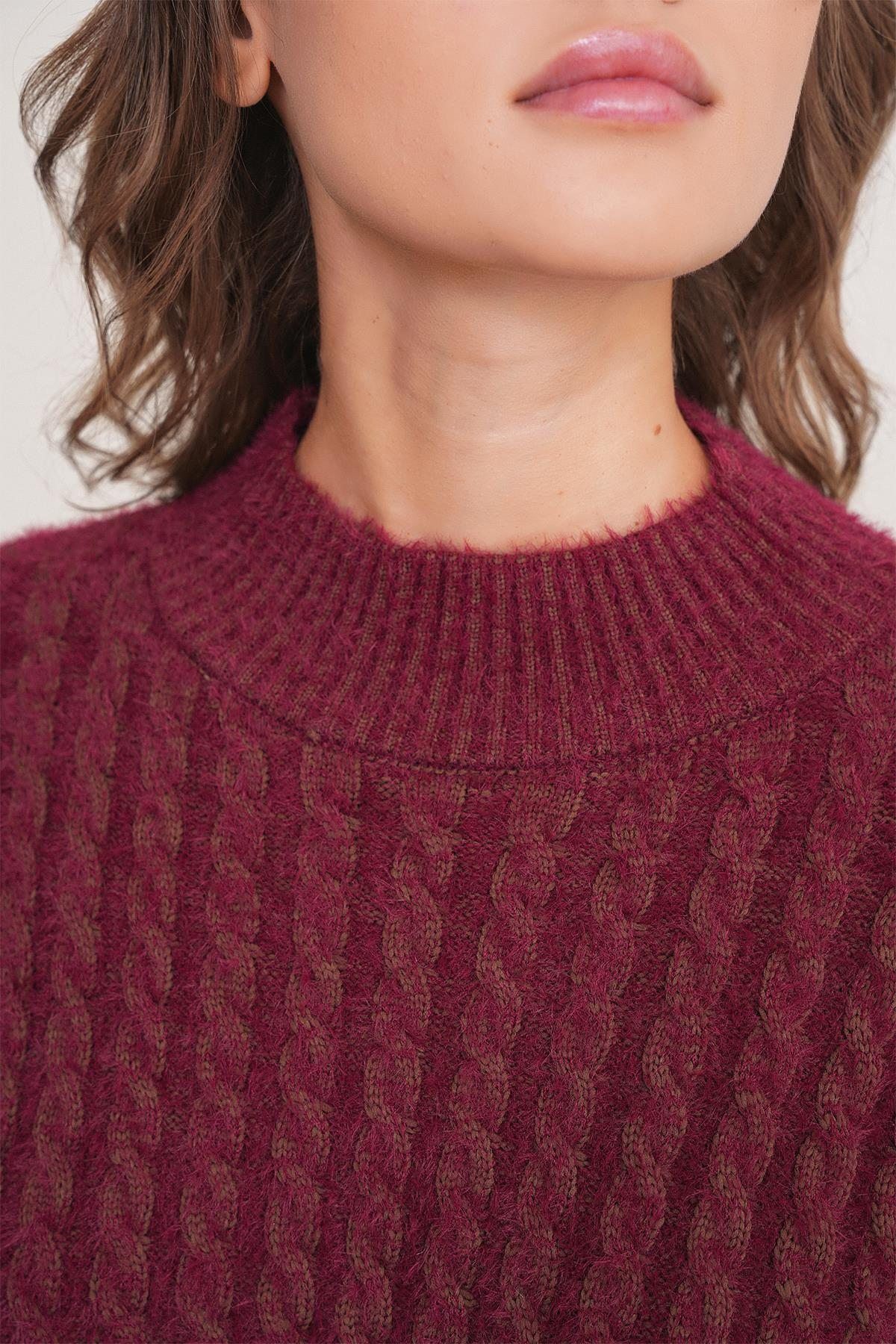 6893 Kadın Saç Örgülü Sakallı Crop Triko Kazak Bordo