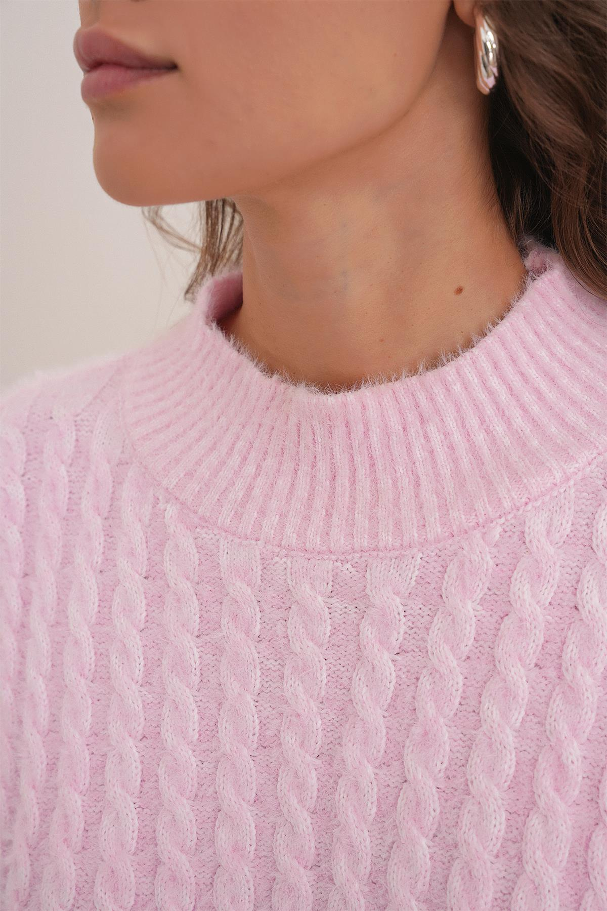 6893 Kadın Saç Örgülü Sakallı Crop Triko Kazak Pembe