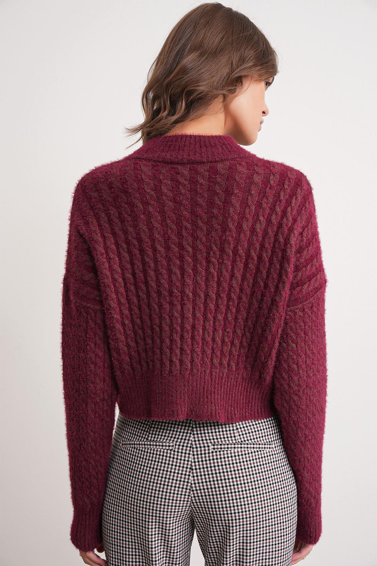 6893 Kadın Saç Örgülü Sakallı Crop Triko Kazak Bordo