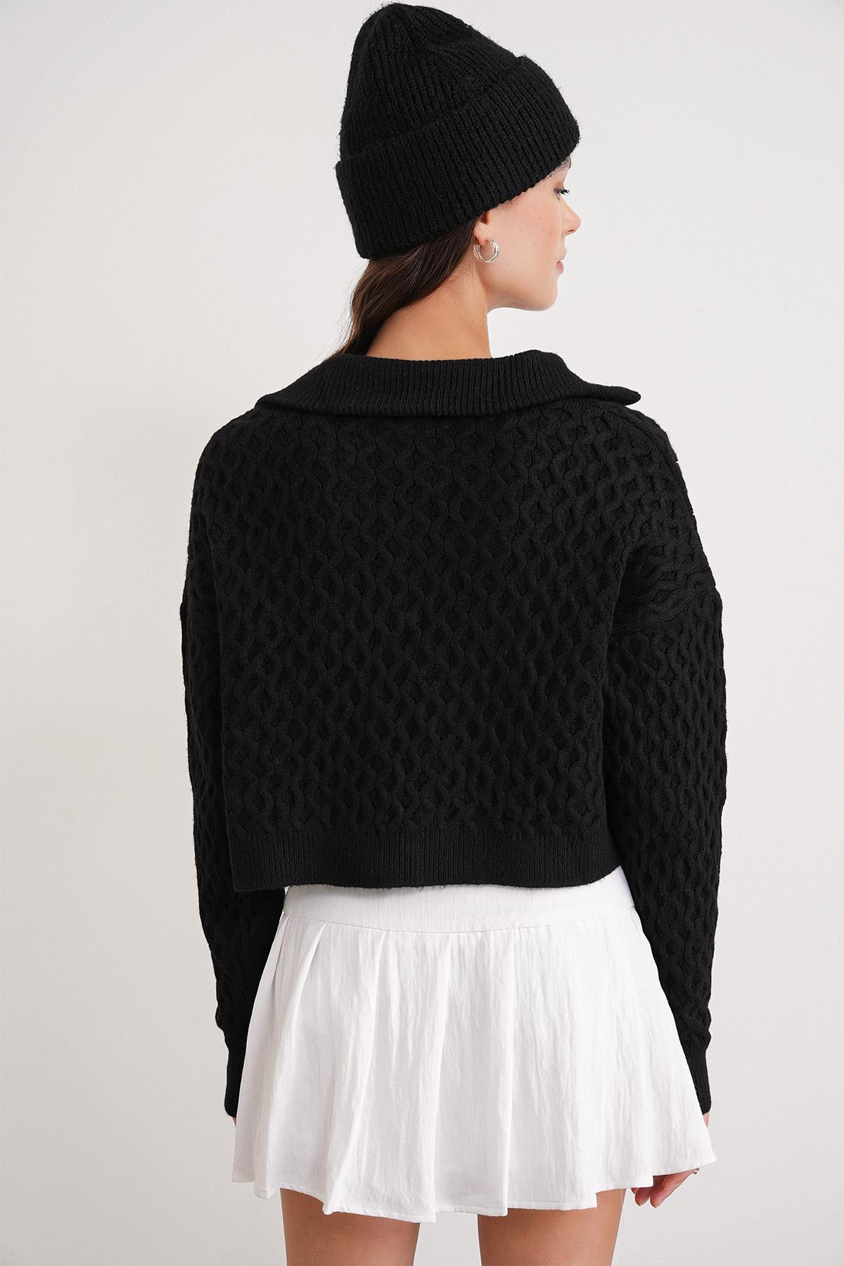 6896 Kadın Örgü Detaylı Crop Triko Kazak Siyah