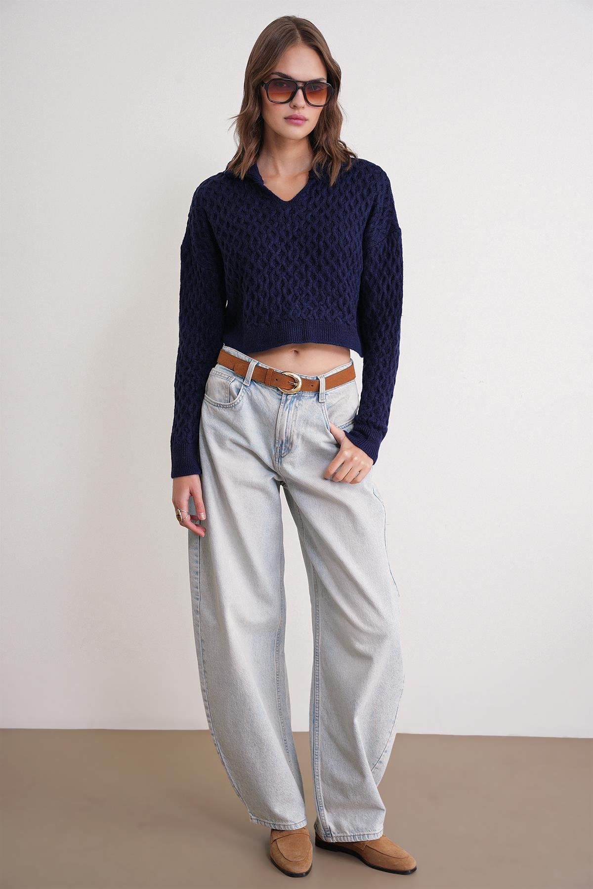 6896 Kadın Örgü Detaylı Crop Triko Kazak Lacivert