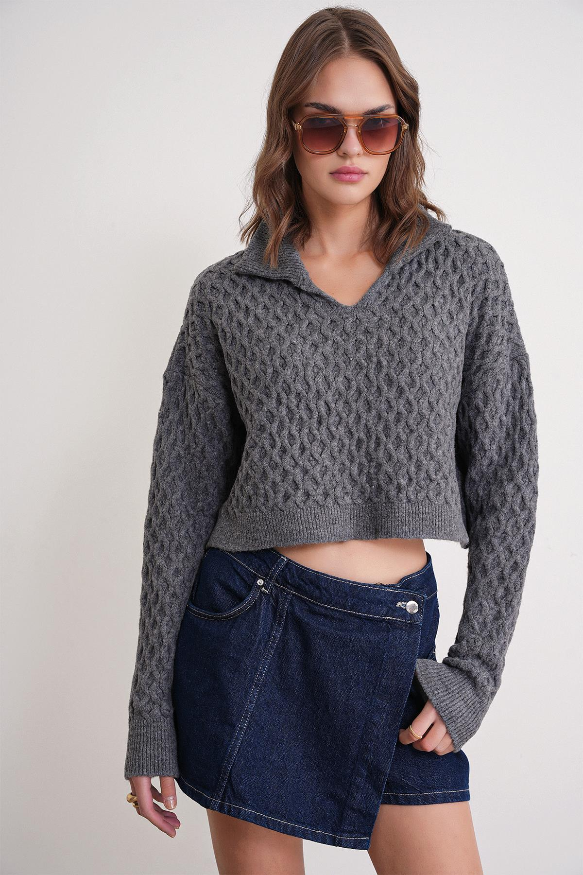 6896 Kadın Örgü Detaylı Crop Triko Kazak Antrasit