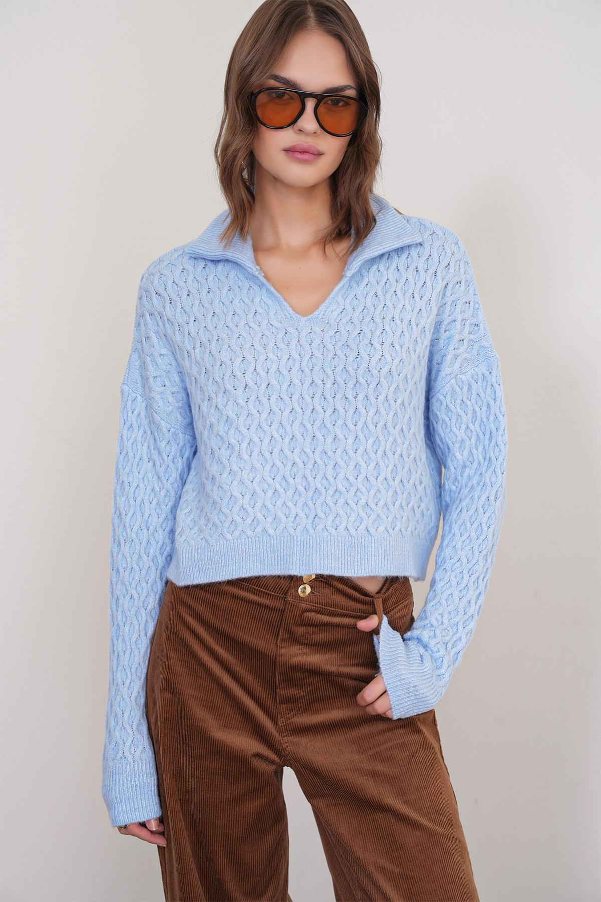 6896 Kadın Örgü Detaylı Crop Triko Kazak Bebe Mavi