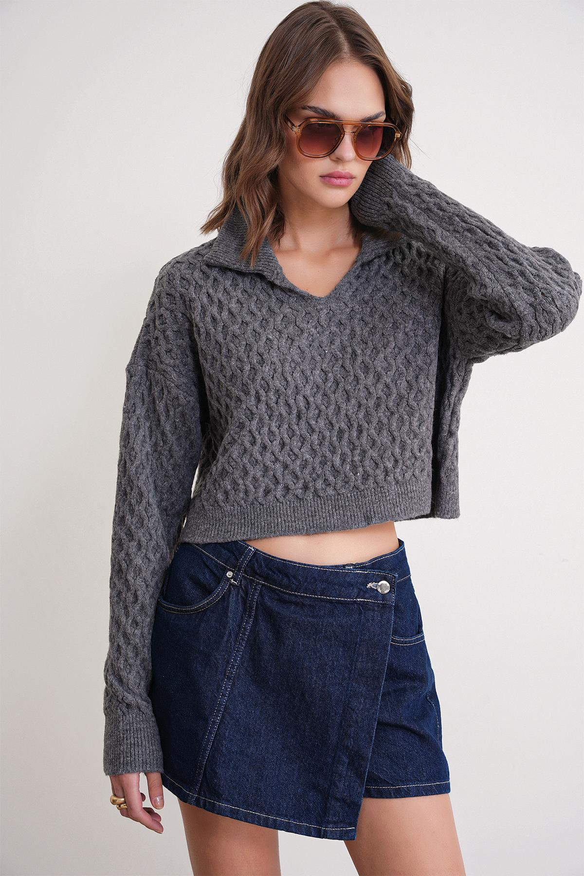 6896 Kadın Örgü Detaylı Crop Triko Kazak Antrasit