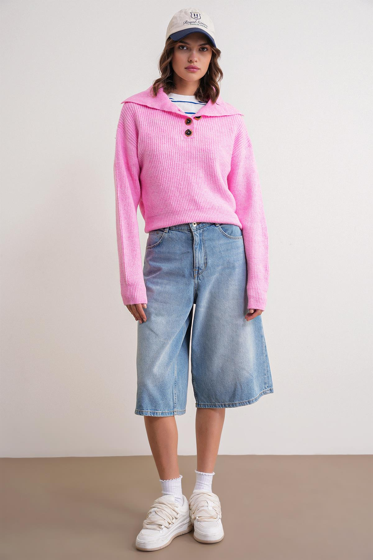 6900 Kadın Düğmeli Devrik Yaka Triko Kazak Pembe