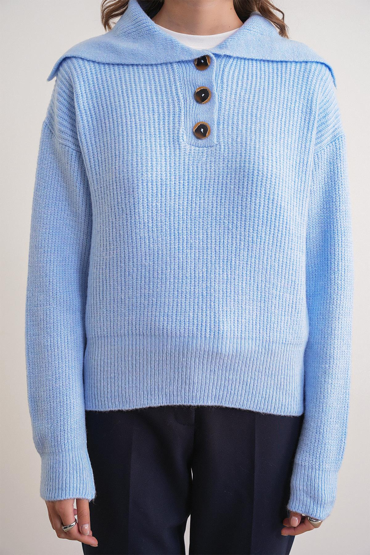 6900 Kadın Düğmeli Devrik Yaka Triko Kazak Bebe Mavi
