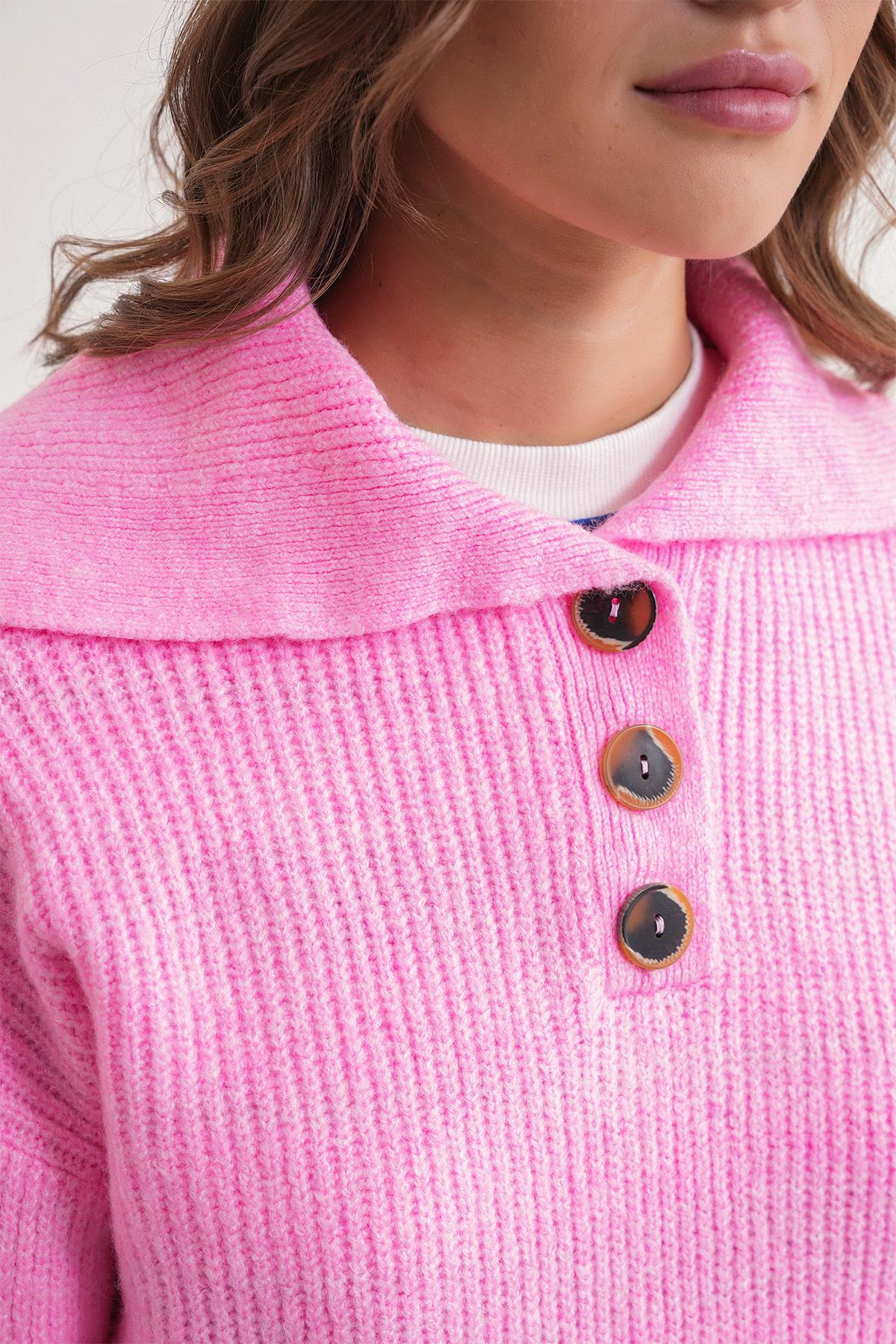 6900 Kadın Düğmeli Devrik Yaka Triko Kazak Pembe