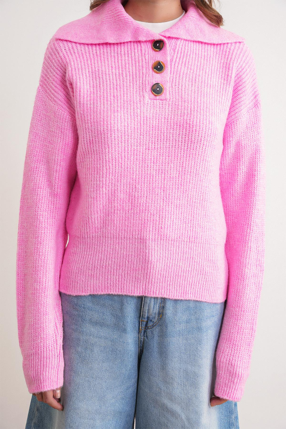 6900 Kadın Düğmeli Devrik Yaka Triko Kazak Pembe