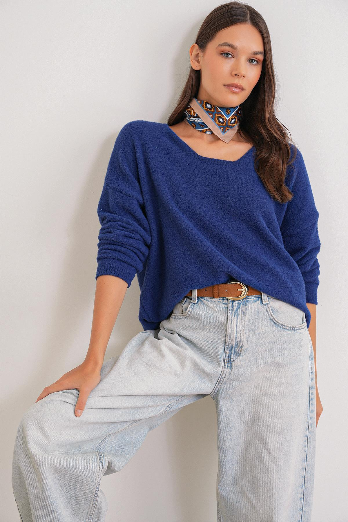 6901 Kadın Yumuşak Dokulu Basic Kazak Lacivert