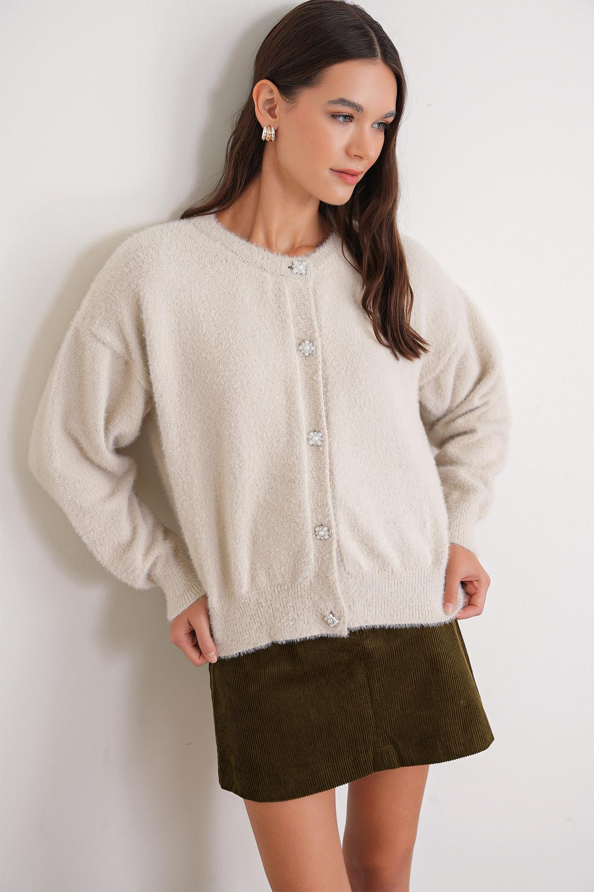 6902 Kadın Sakallı Basic Yumuşak Dokulu Triko Hırka Naturel