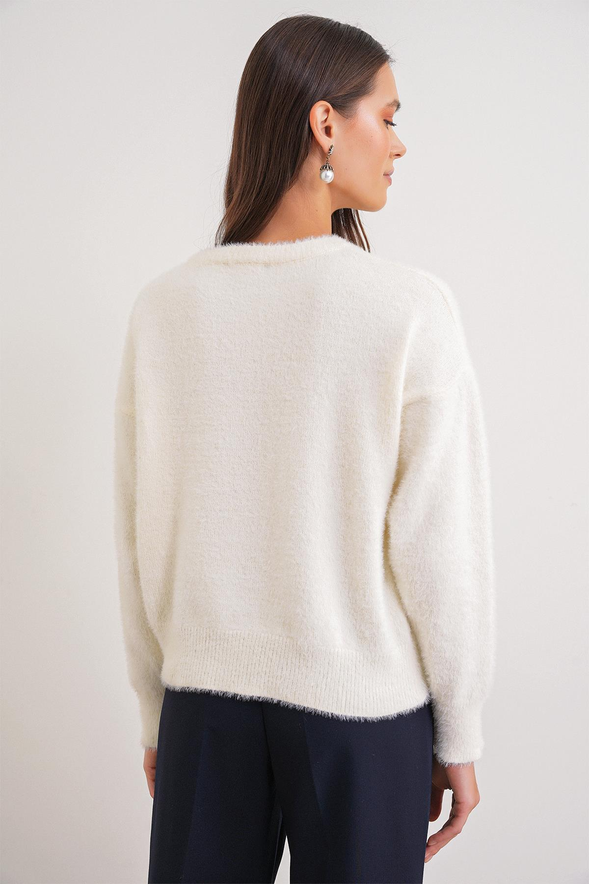 6902 Kadın Sakallı Basic Yumuşak Dokulu Triko Hırka Ekru