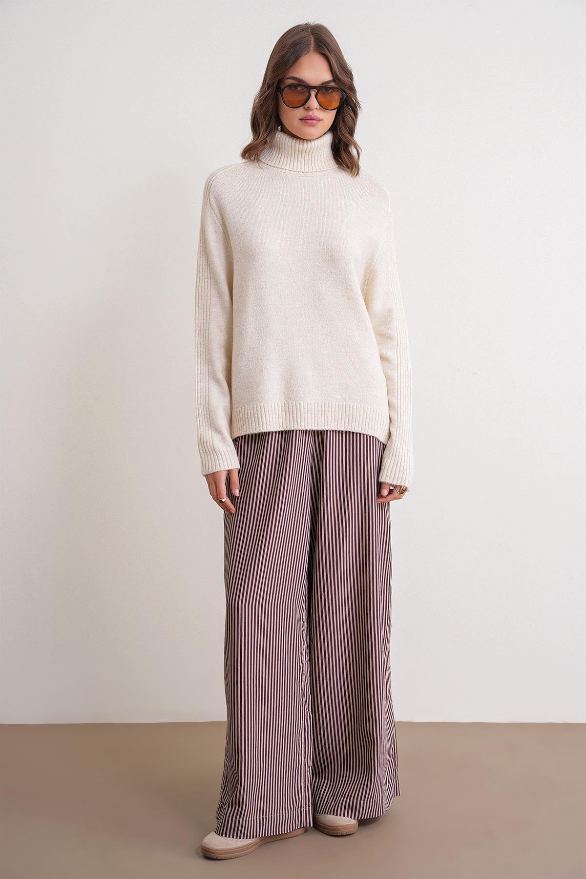 6907 Kadın Fitil Detaylı Triko Kazak Naturel