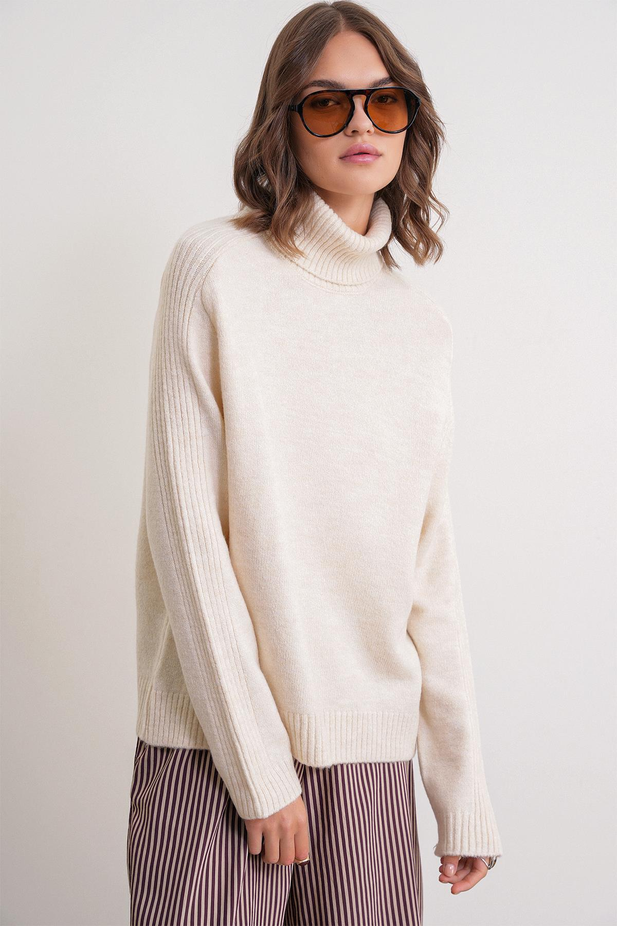 6907 Kadın Fitil Detaylı Triko Kazak Naturel