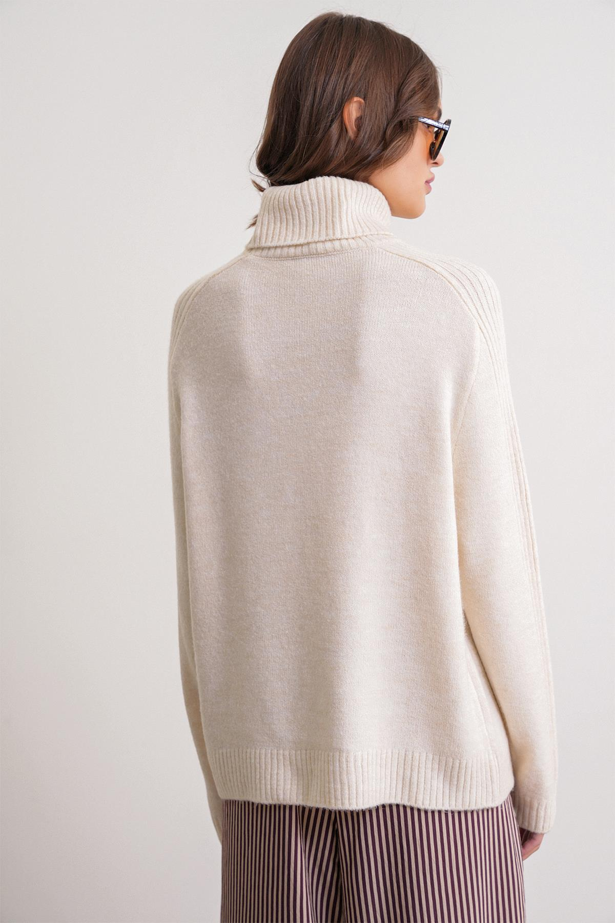 6907 Kadın Fitil Detaylı Triko Kazak Naturel