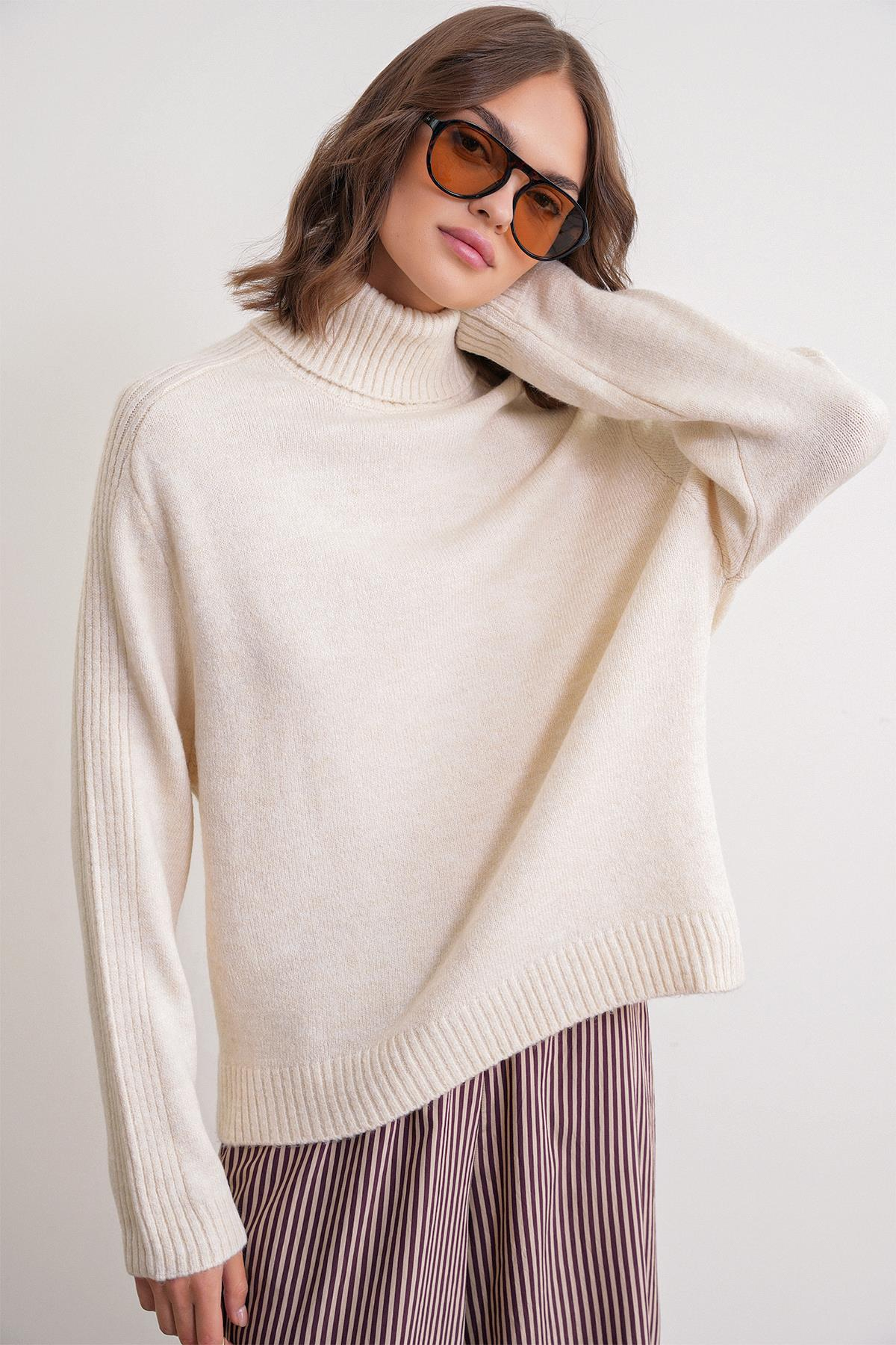 6907 Kadın Fitil Detaylı Triko Kazak Naturel