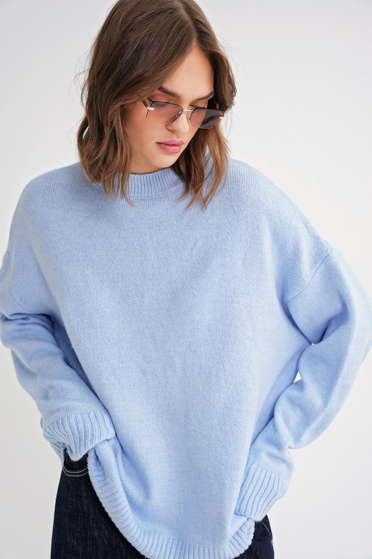 6913 Kadın Salaş Yumuşak Dokulu Triko Kazak Bebe Mavi