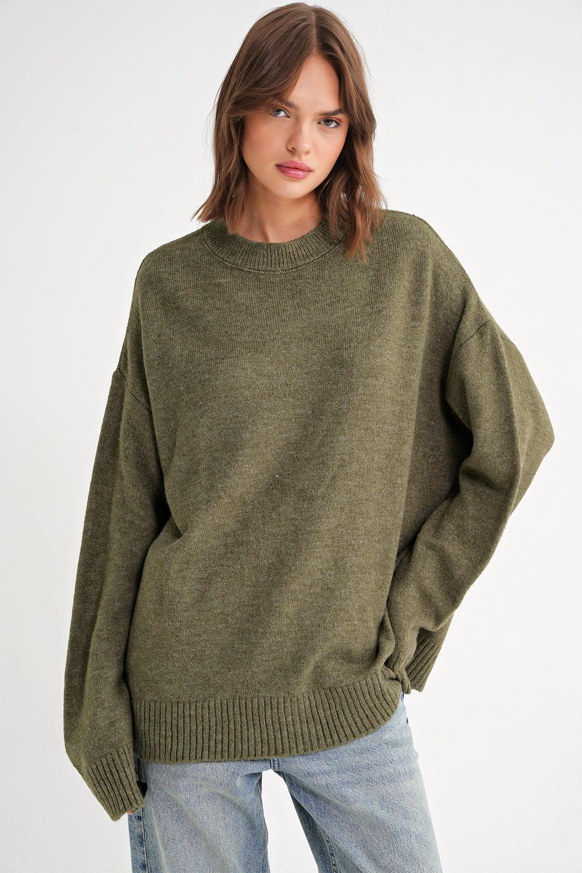 6913 Kadın Salaş Yumuşak Dokulu Triko Kazak Haki