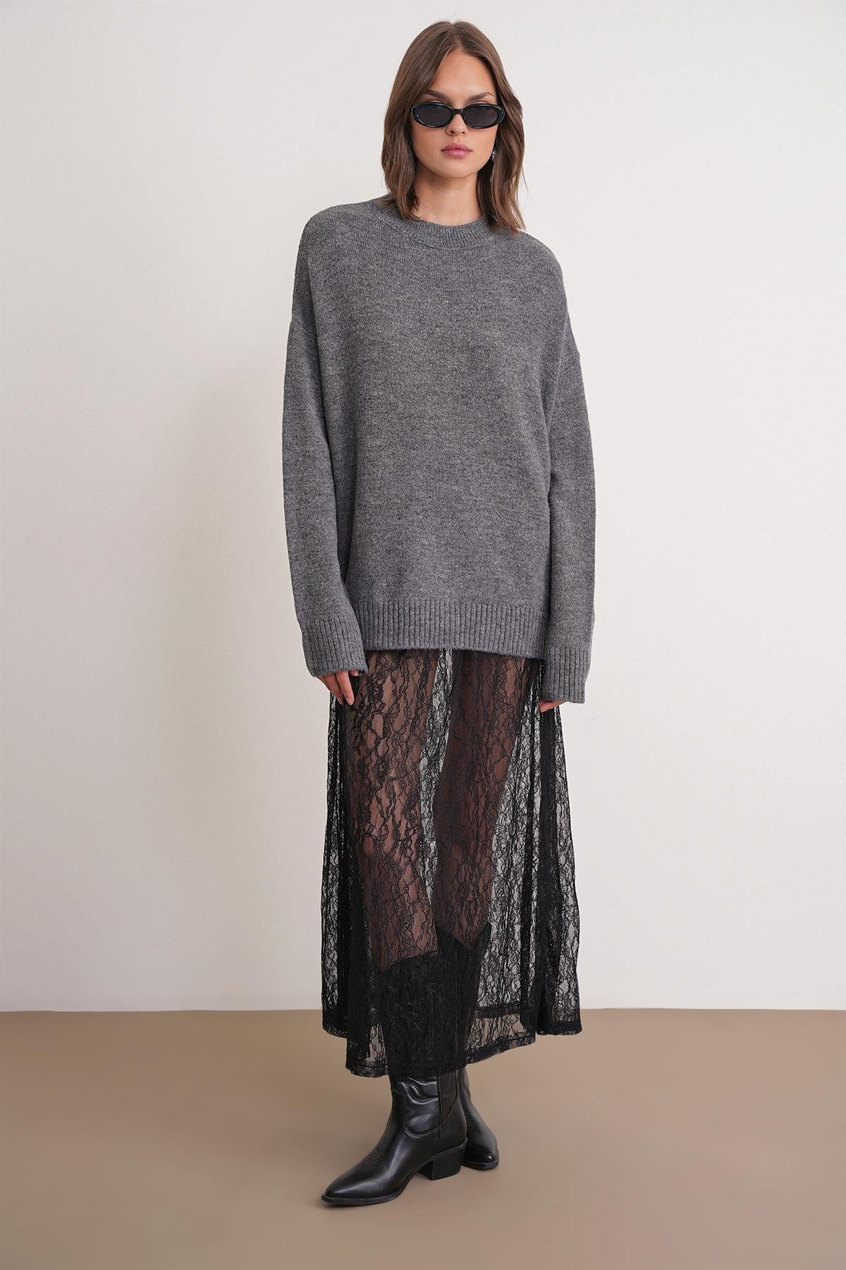 6913 Kadın Salaş Yumuşak Dokulu Triko Kazak Antrasit