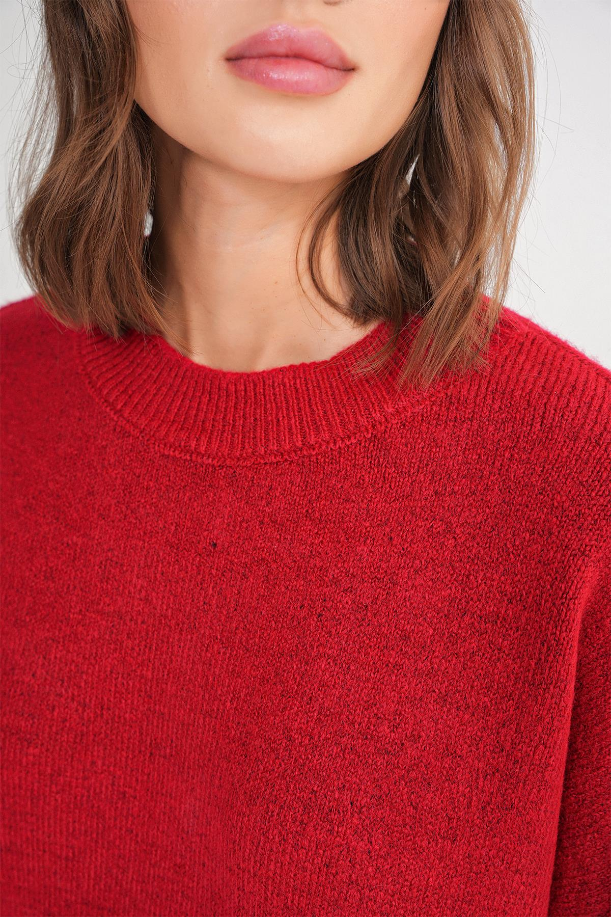 6913 Kadın Salaş Yumuşak Dokulu Triko Kazak Kırmızı