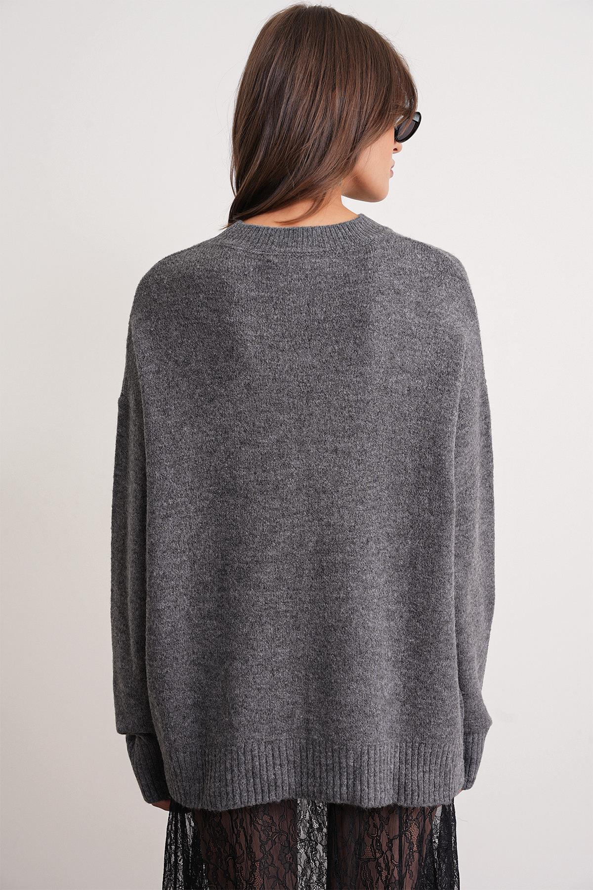 6913 Kadın Salaş Yumuşak Dokulu Triko Kazak Antrasit