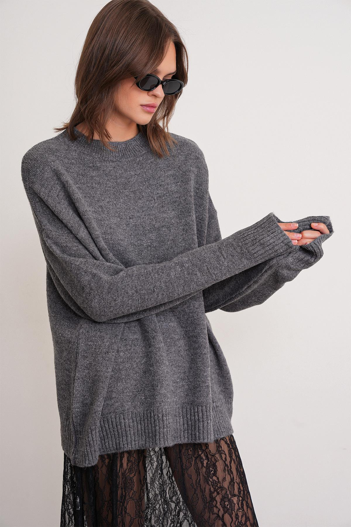 6913 Kadın Salaş Yumuşak Dokulu Triko Kazak Antrasit