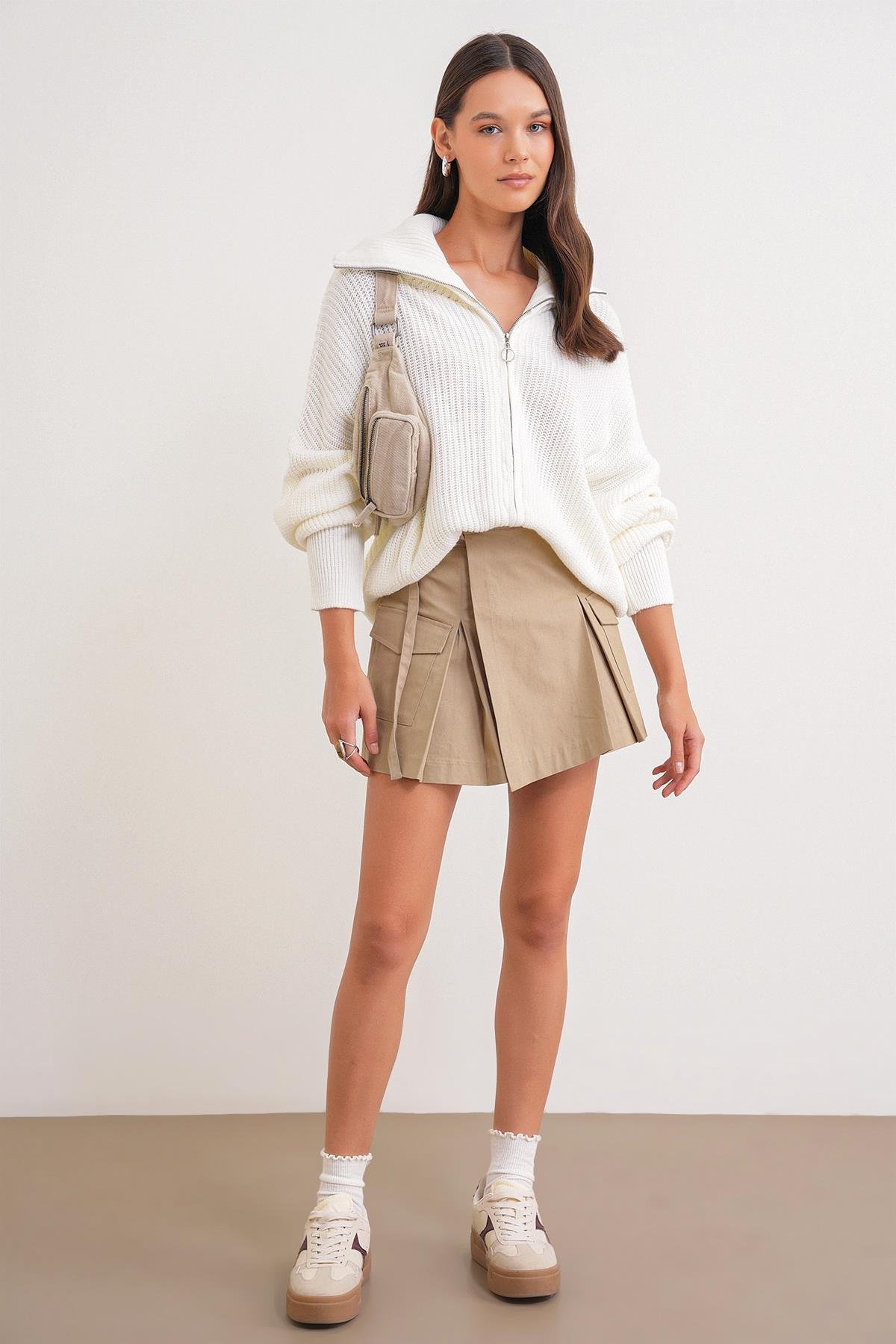 6919 Kadın Fermuarlı Balıkçı Yaka Triko Hırka Kemik