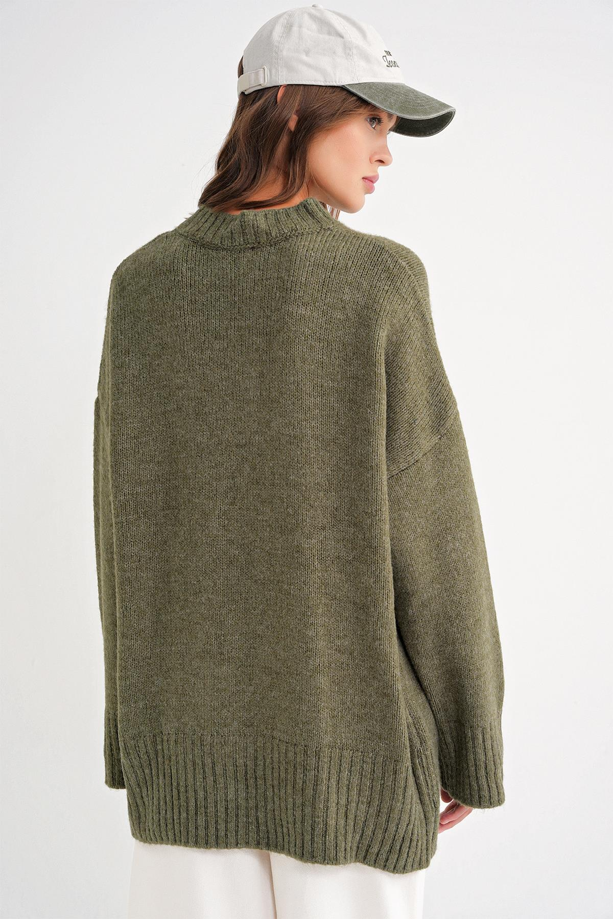 6925 Kadın Geniş Kollu Yumoş Dokulu Triko Kazak Haki